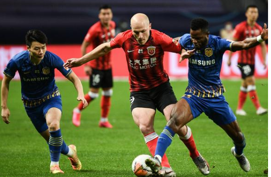 Hongkong holt 1:1-Unentschieden gegen Suning! Kontroverse um Buy Tijiangs rote Karte