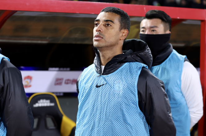 National soccer team faces Wu Lei's suspension dilemma, Alan becomes a key option to add to the frontcourt