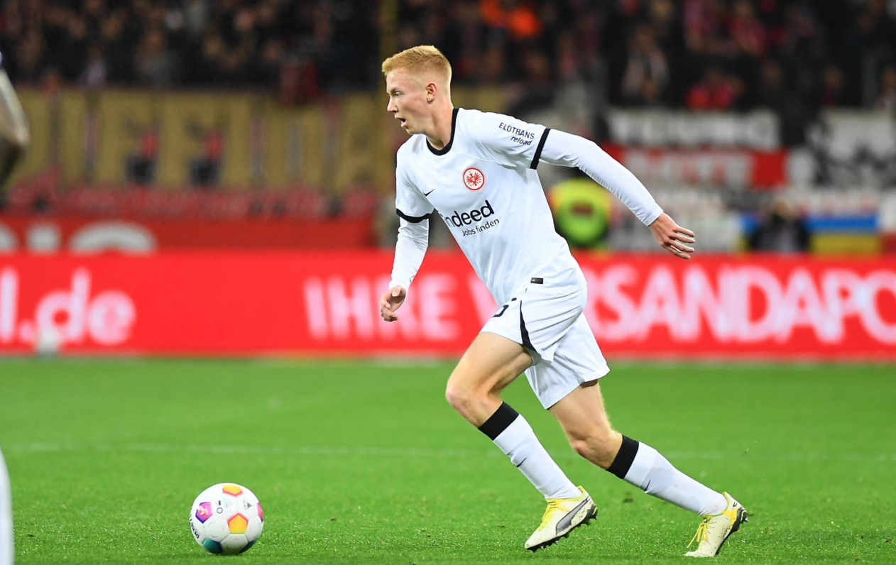 Hugo Larsson: Frankfurt's rising star in the sights of Europe's giants