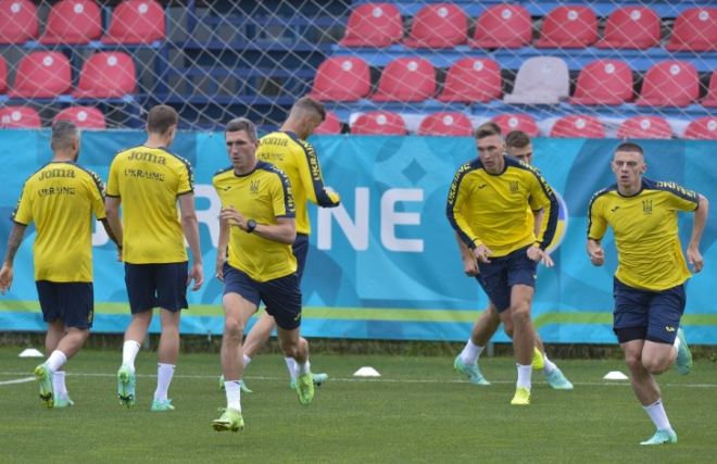 Ukraine national team: weak in midfield