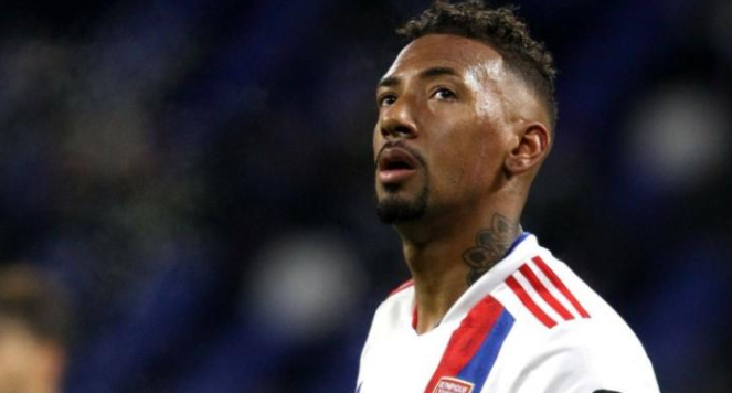 Where has Bayern's Boateng gone, Bayern to decide if they'll sign Boateng this week