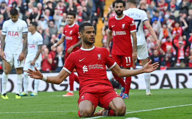 Premier League - Liverpool 4-2 Tottenham Hotspur, Salah, Elliott, Gakpo crosses the line