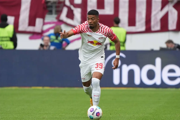 Bundesliga - Eintracht Frankfurt 2-2 RB Leipzig, Simons, Szczeszko break through, Marmusch builds on goal