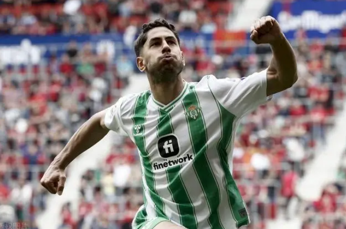 La Liga - Betis 3-2 Almeria, Ayose Perez scores, Isco 1 pass, 1 shot