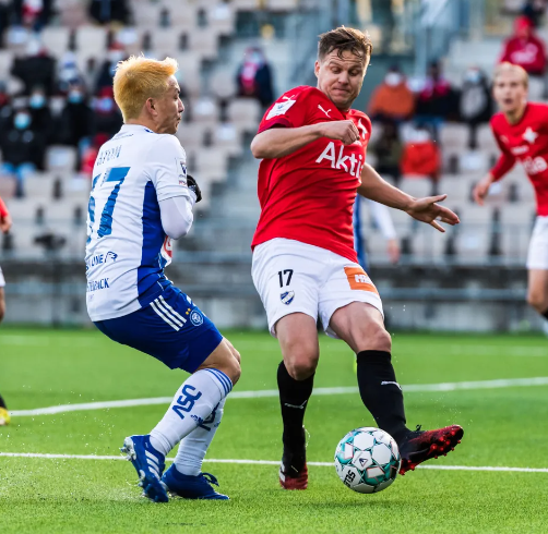 Sennachon's 4-0 away win over Lahti gives them all three points in round 8 of the Finnish Premier League