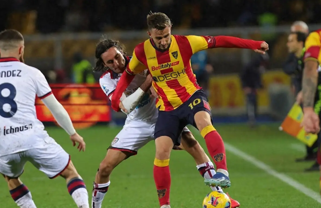 Serie A - Cagliari 1-1 Lecce, Mina breaks the deadlock, Nikola Krstovic equalizes