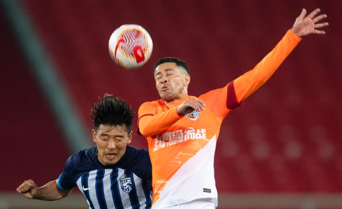 Wuhan Sanzhen beat Qingdao Hainiu 1-0, Enrique's penalty shot helped his team move up to 9th in the table