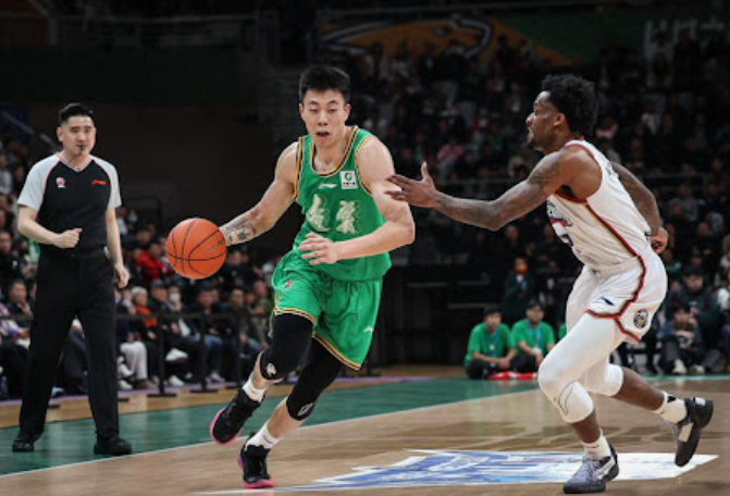 广东在CBA半决赛G3中力克辽宁，总比分2-1反超