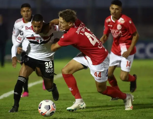  Copa Libertadores Group B: São Paulo vs Talleres Battle Report