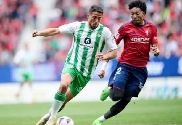 La Liga - Real Betis 2-0 Osasuna, Ayose Perez, Fornals break through