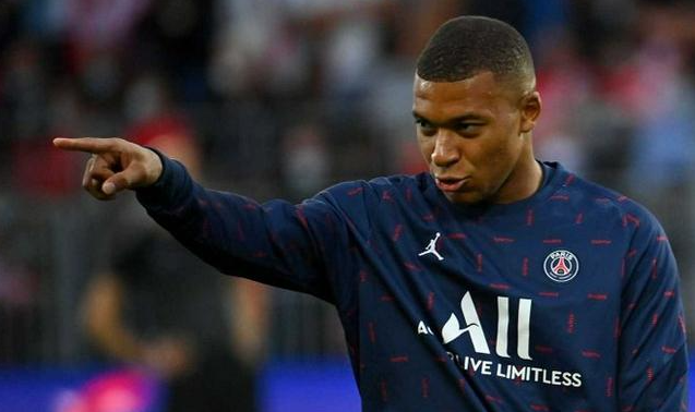 Ist Mbappes 180 Millionen nach Steuern (verdient Mbappe 1 Million pro Woche nach Steuern)