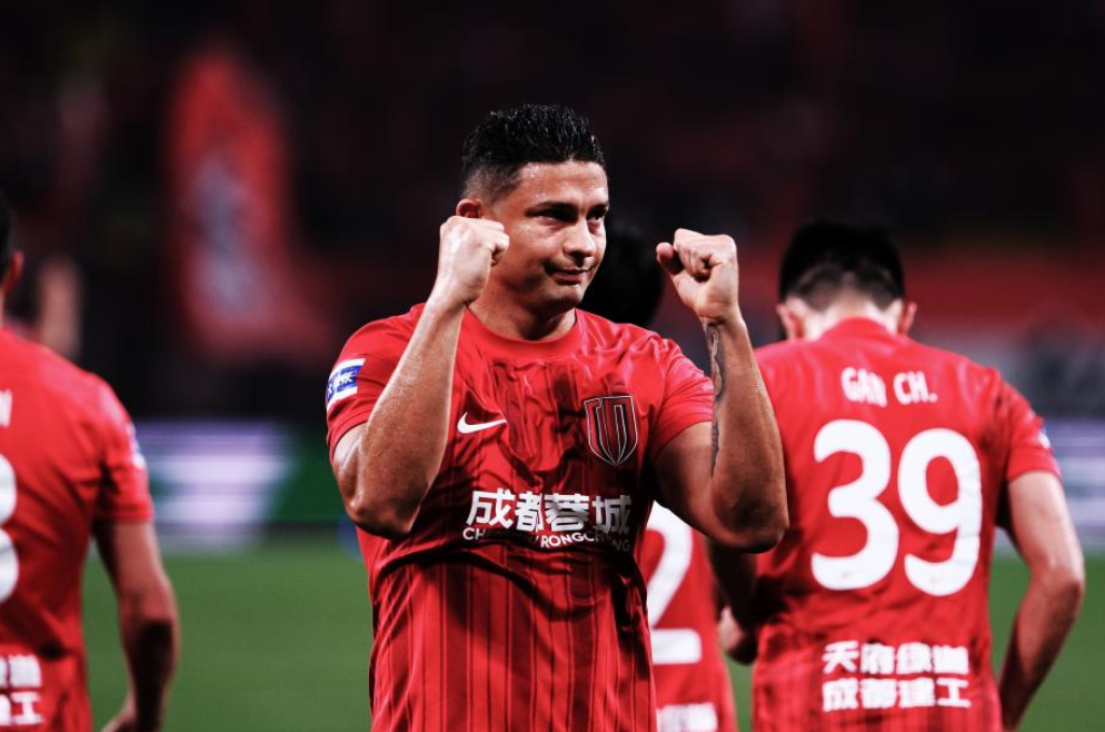 Chinese Super League - Aixon Wei Shihao's double hit Chengdu Rongcheng beat Qingdao West Coast 7-0