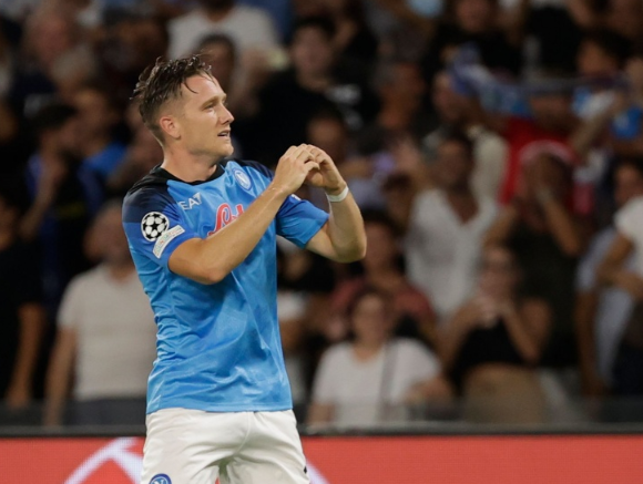 Zielinski bids farewell to Napoli fans on his 30th birthday