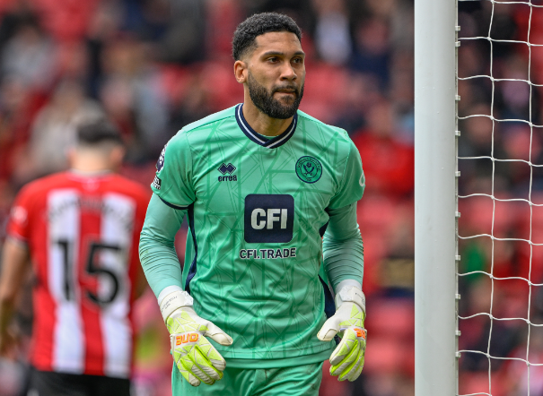 West Ham United announce signing of England goalkeeper Foderingham