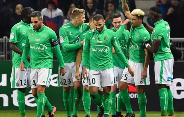  Playoff-Hinspiel der Ligue 2: Saint-Etienne gegen Metz - Bericht