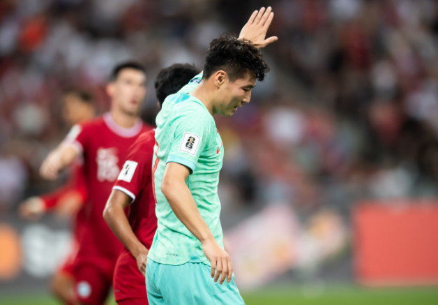  National Football Team Thrillingly Advances to the Round of 18 Wu Lei's Performance Becomes the Key