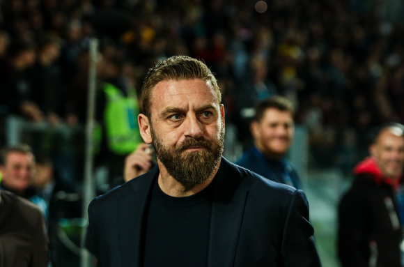 De Rossi wants Roma to adapt to two formations next season, plans warm-up trip to England this summer