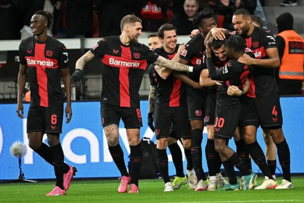 Deutscher Pokal - Leverkusen 1:0 Kaiserslautern krönt sich zum Double-Sieger