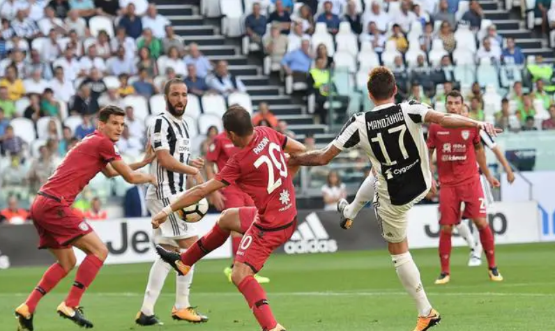 Serie A - 3 goals in 8 minutes as Juventus draw 3-3 with Bologna