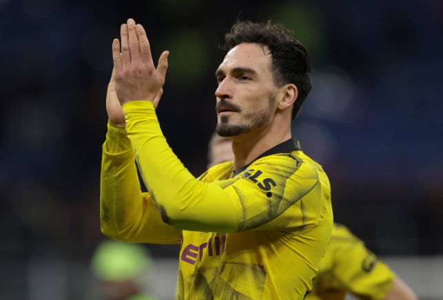 Hummels could leave Dortmund on free agency this summer