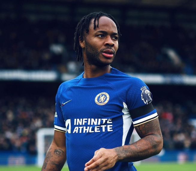 Aston Villa in talks with Chelsea over Sterling transfer