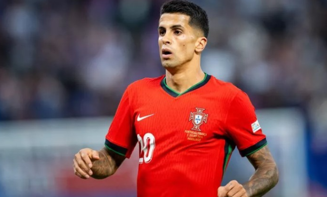 Barcelona firm in pursuit of Cancelo, want to lure him on loan + buyout, Saudi Arabia bid unchanged