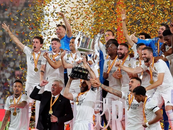 Real Madrid wins the Copa Libertadores, a good omen to win the UEFA Europa League.