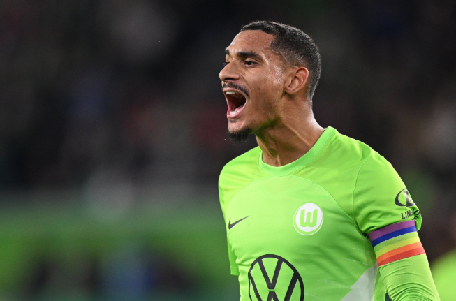 Crystal Palace offer £14m for Wolfsburg defender Lacroix