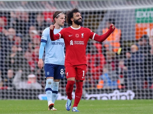 Sana's 200th career goal in England, the Reds fired Binford.