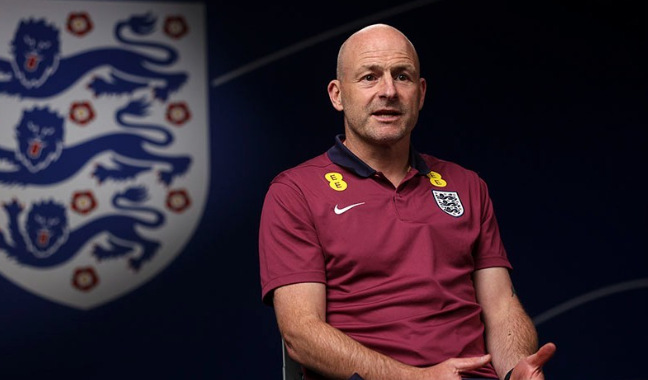 Carsley sets out England coaching philosophy, emphasizes playing to players' strengths and team spirit