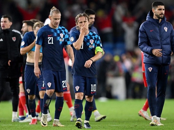 Croatia's losing streak puts exit in jeopardy, Turkey steals the show