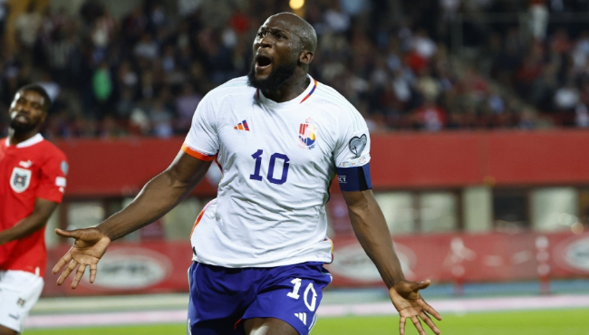 Chelsea insist on high price for Lukaku as transfer talks with Napoli stall