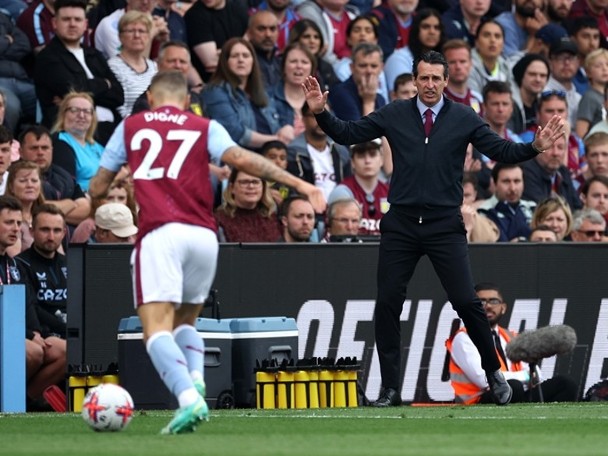 Villa is back in Europe after 13 years, and Amelie is breathing a sigh of relief.