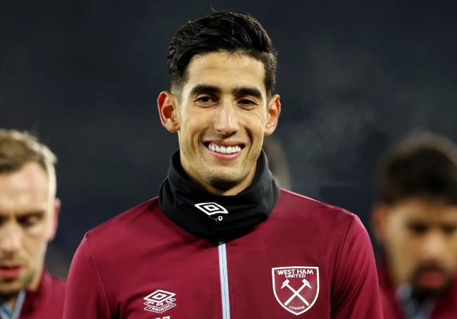 Porto and Villarreal bidding for West Ham United center back Agder