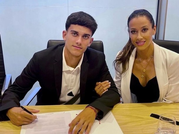 The son takes up his father's work! Reynolds' hassle to sign for Real Madrid.