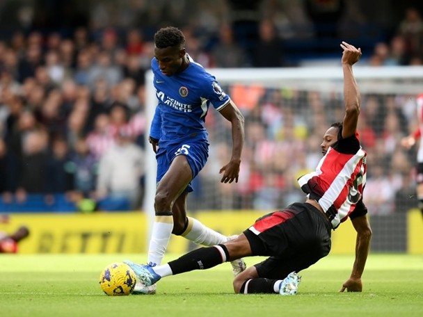 Nicholas Jackson was provoked by a fan, and Pujitenu got angry.