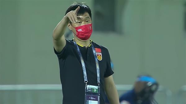 New winds in the direction of the national football team's change of command? Dong Lu's position is hotly debated, can he save the day?