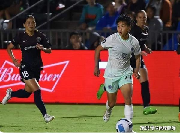 China's top women's soccer star is in a slump, with no results in three matches, and her World Cup prospects are in jeopardy!