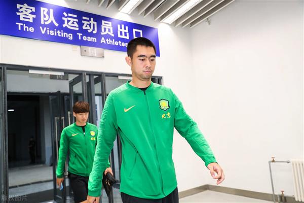 Former international center back joins Chinese League One newcomers, Dalian team had a trial but was rejected by Xie Hui