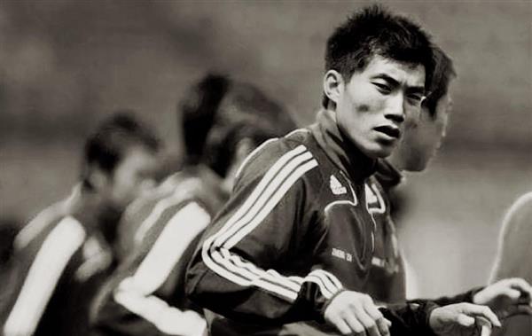 Zheng Zhi: Guardian of Chinese soccer, the wisdom of the plan to show the sharp edge