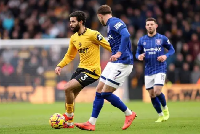 Ipswich readily turn back Wolves to end rivals' losing streak