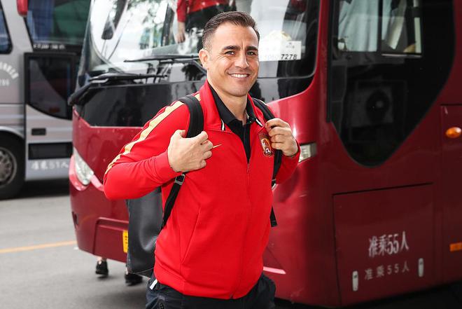 スーパーリーグの経営陣、プロ意識の欠如にファンから怒りの声！