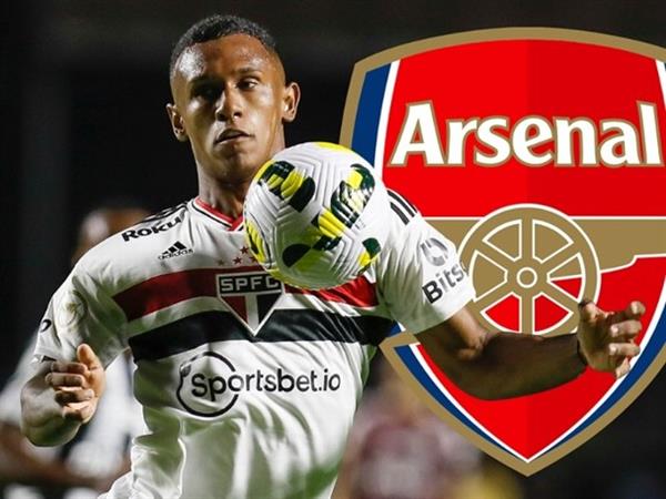 Arsenal sign Brazilian star as parity draws buzz