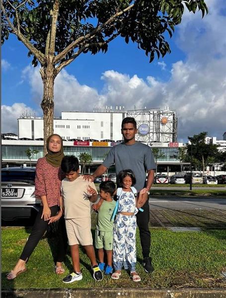 33-Year-Old Singapore Captain's Dual Identity Revealed: the Elite of the Pitch Turned Real Estate Maven!