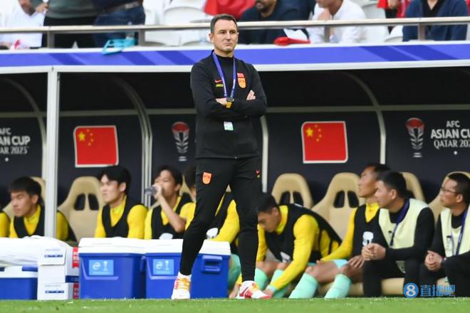 The Chinese super foreign manager led the new wind of the national football team to change the manager!