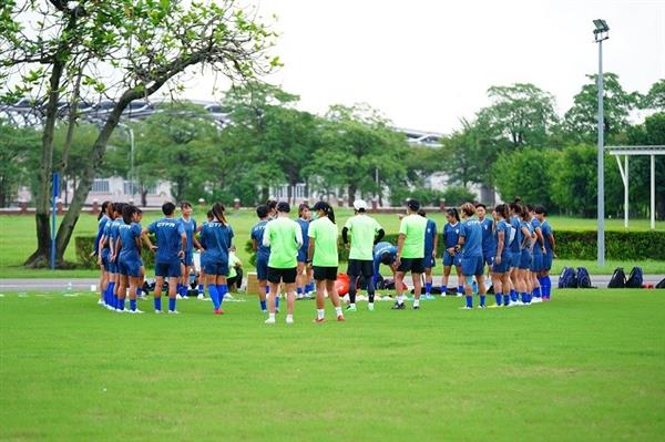 Yen Shih-kai at the helm of the women's soccer team to help Taiwan's women's soccer team move to the top of Asia!