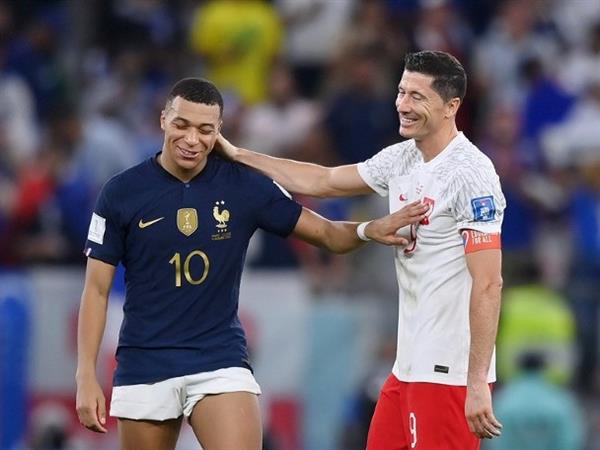 France breaks title defense curse to rematch Brazil's 60 years of glory vs!