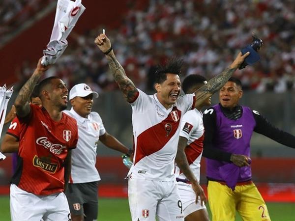 Peru breaks through in play-offs, Chile-Colombia World Cup dreams shattered