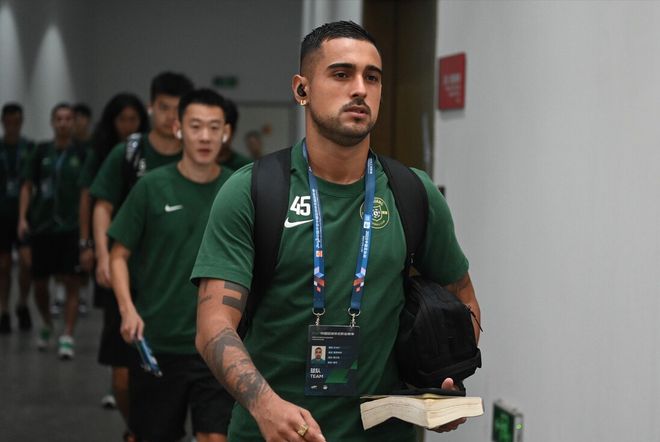 Leonardo's reinforcements may be a key step in Rongcheng's push for the AFC Champions League in the new season!