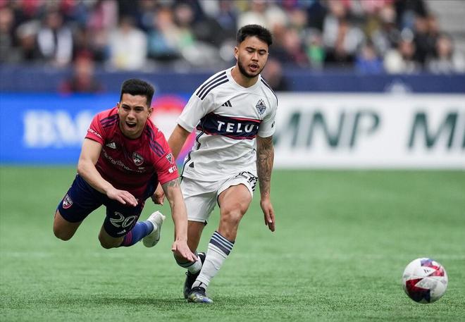 CFL 2024 Heavyweights! First naturalized starlet unveiled as 24-year-old joins for $12 million to help the National Football League make a second-place push!